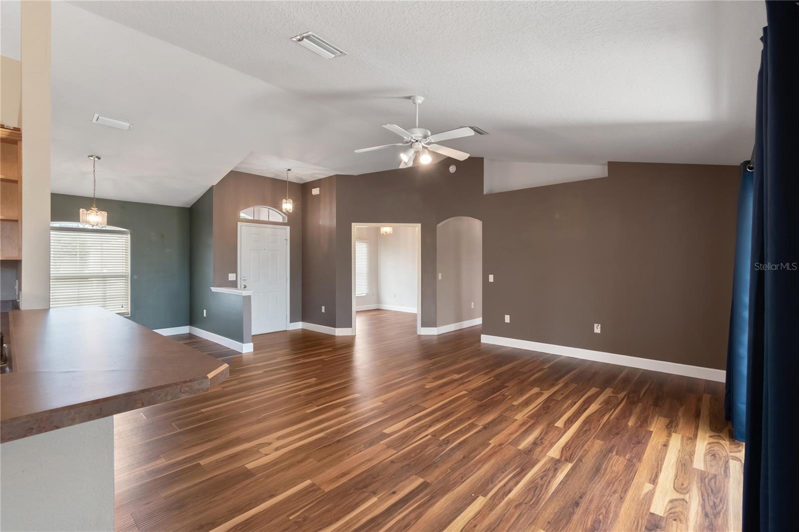 Image 17 of 49 For 6314 64th Avenue