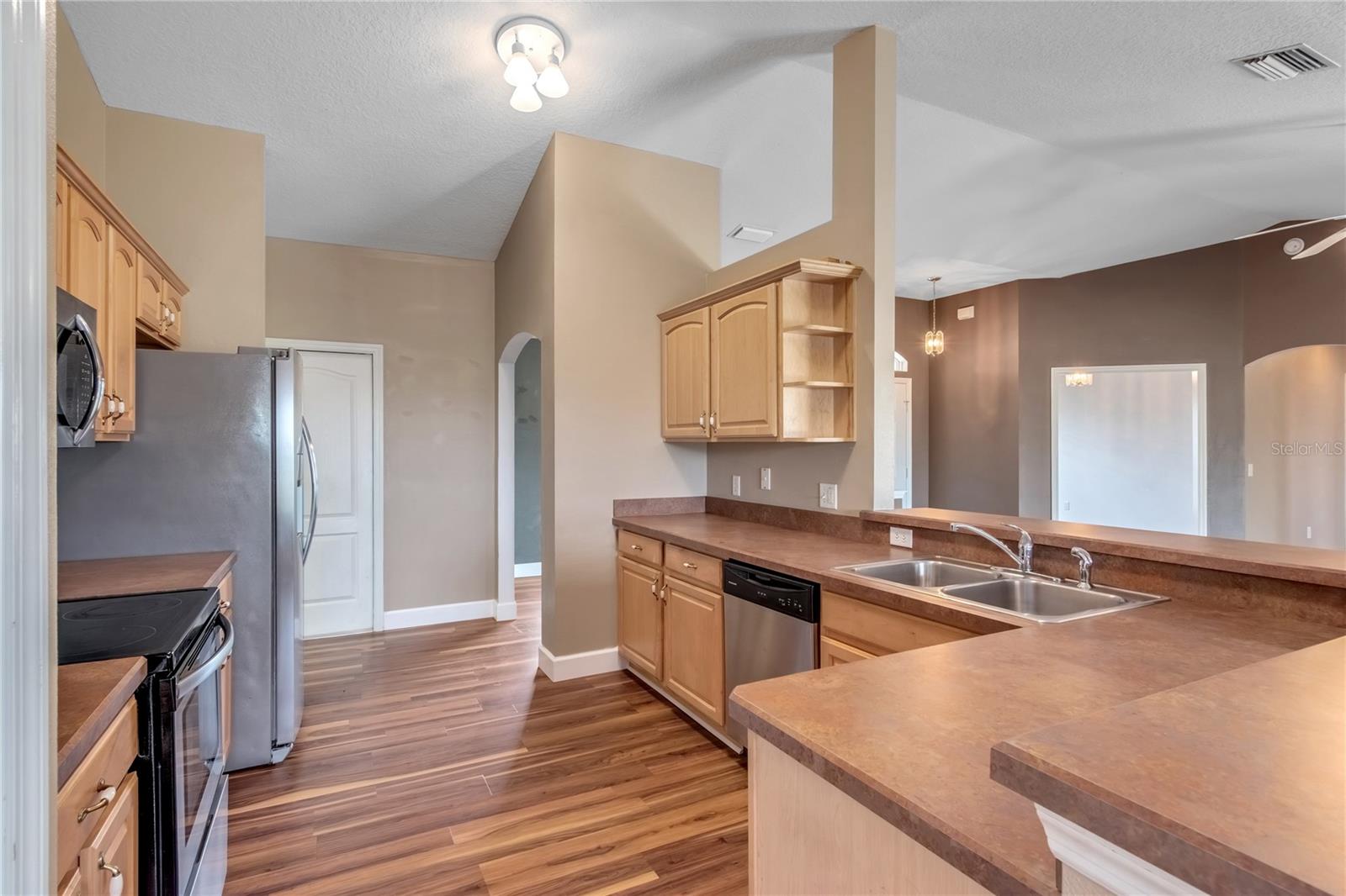 Image 20 of 49 For 6314 64th Avenue