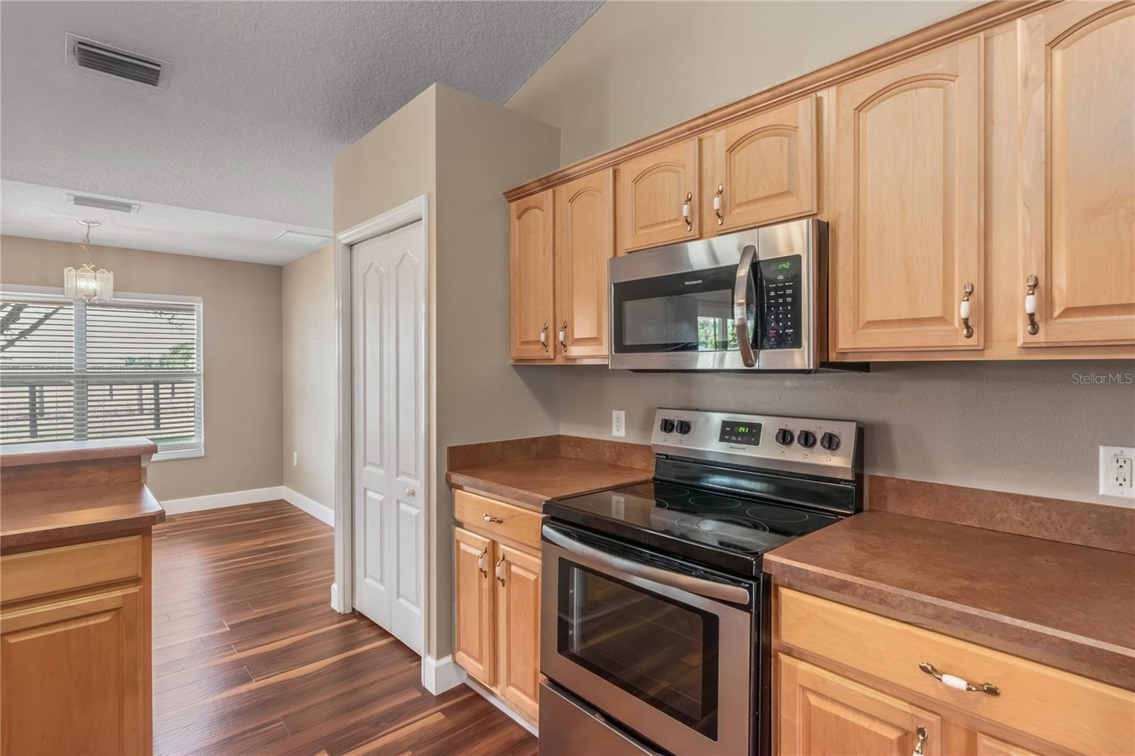 Image 22 of 49 For 6314 64th Avenue