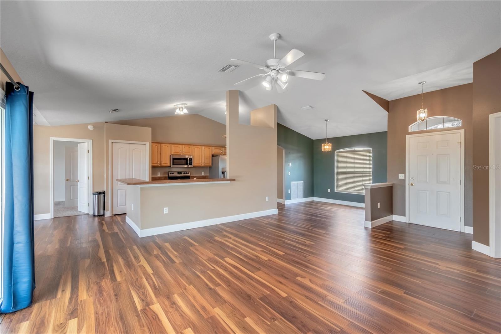 Image 5 of 49 For 6314 64th Avenue