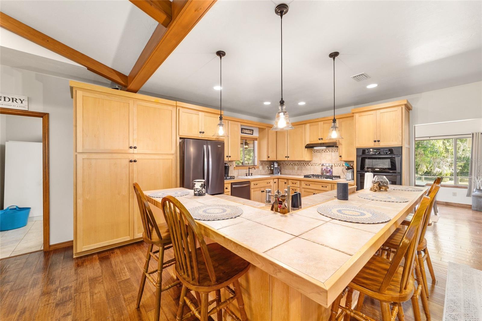 Listing photo id 16 for 20005 135th Avenue