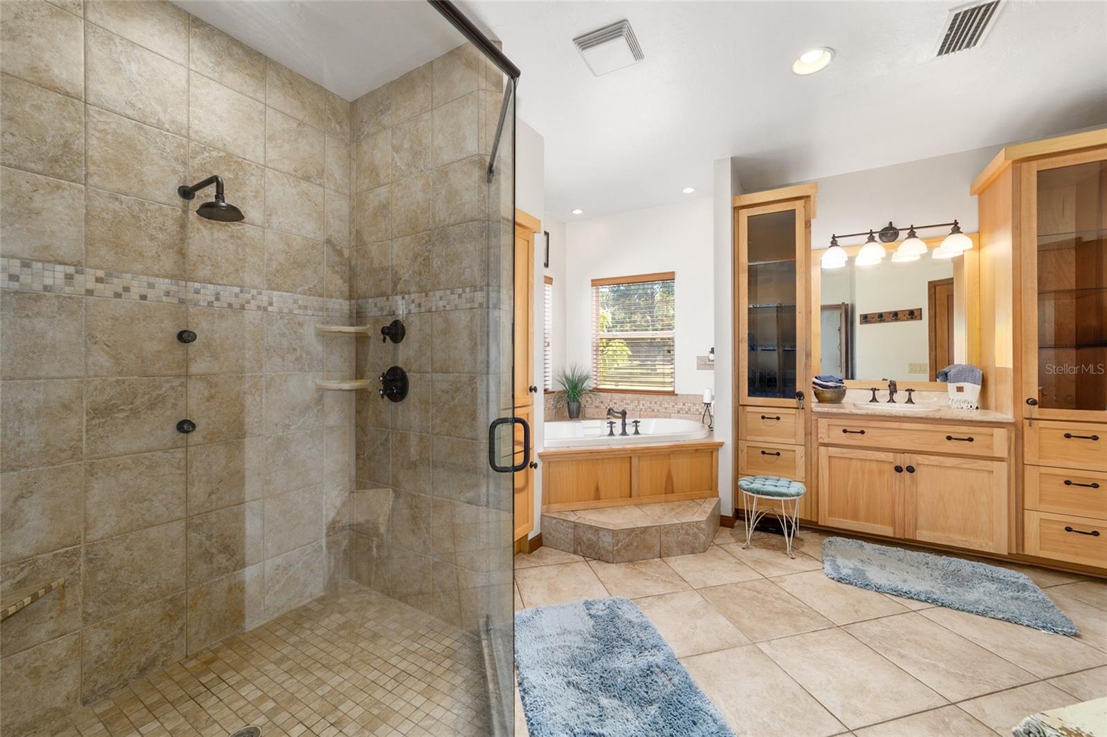 Listing photo id 28 for 20005 135th Avenue