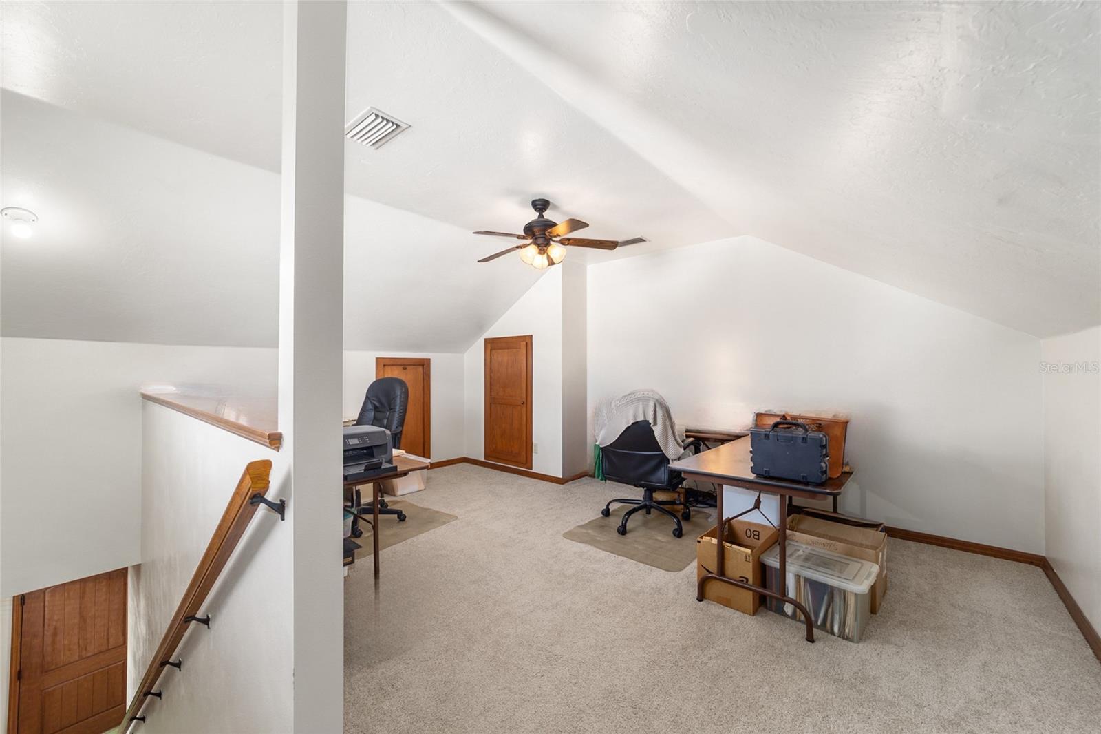 Listing photo id 38 for 20005 135th Avenue