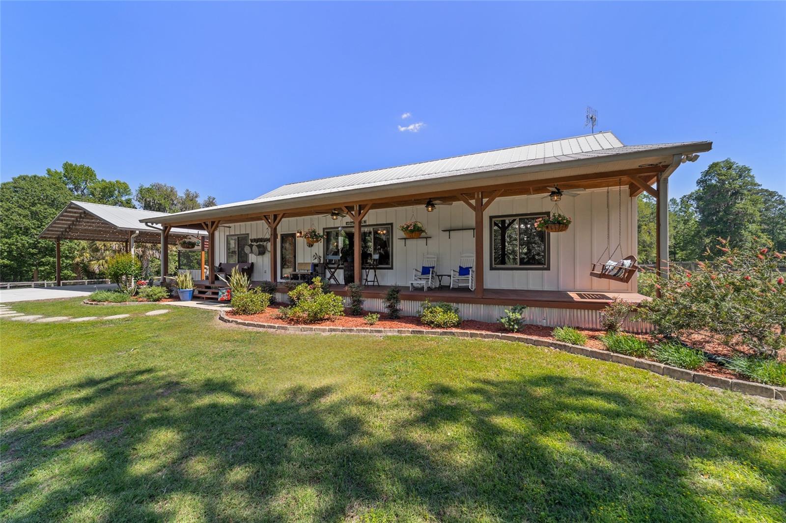 Listing photo id 4 for 20005 135th Avenue