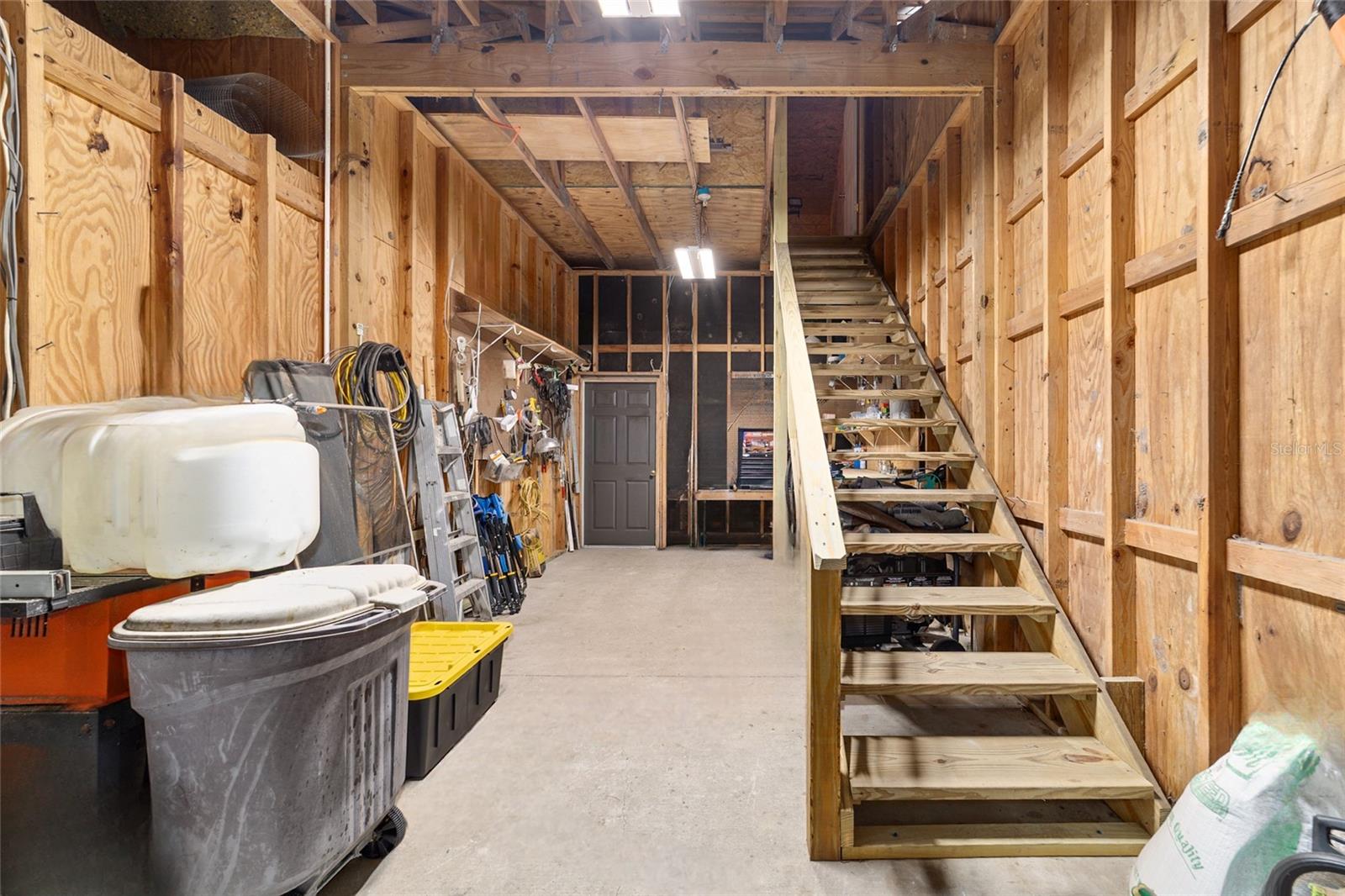 Listing photo id 70 for 20005 135th Avenue