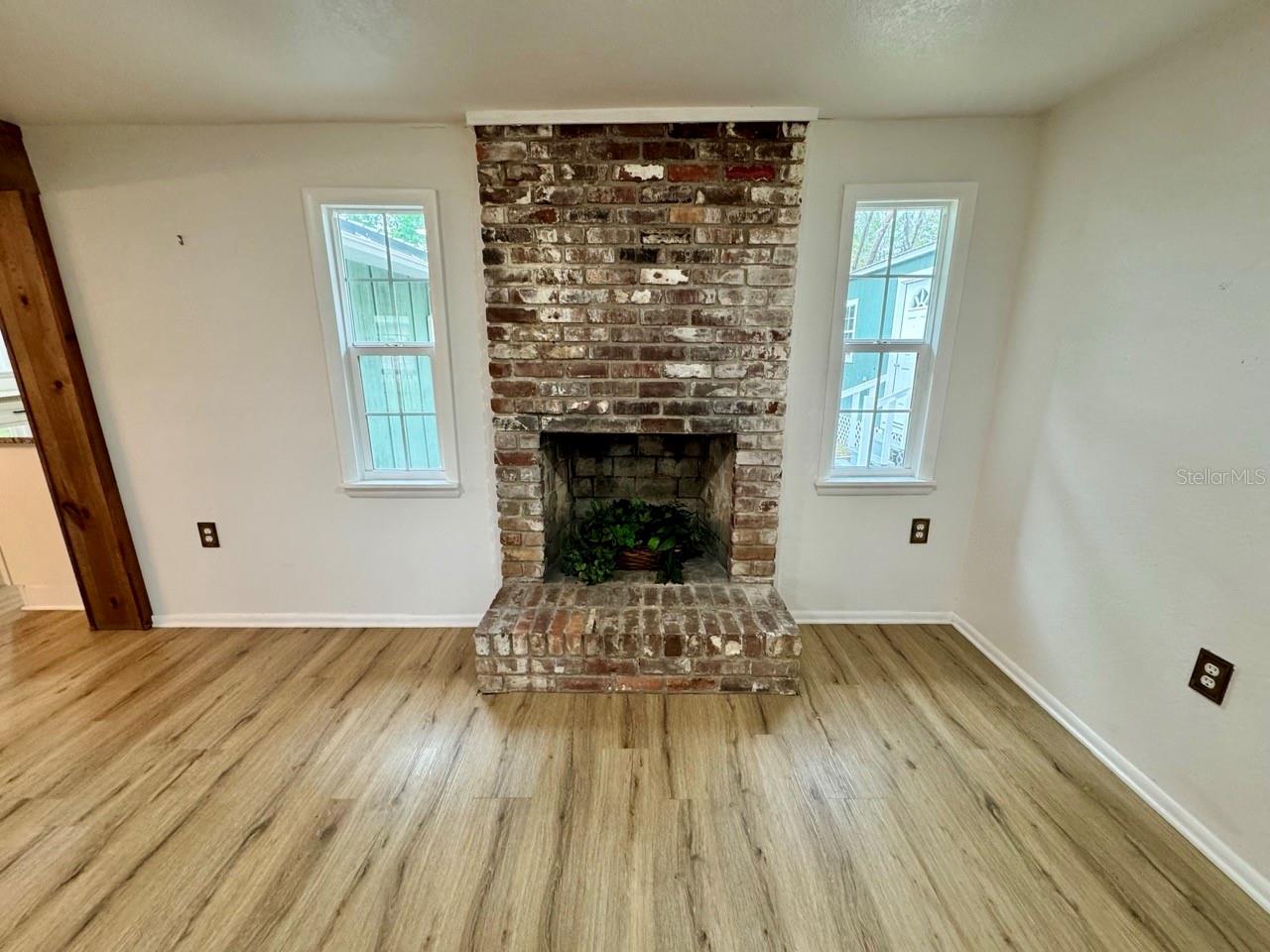 Image 9 of 62 For 8575 305th Avenue