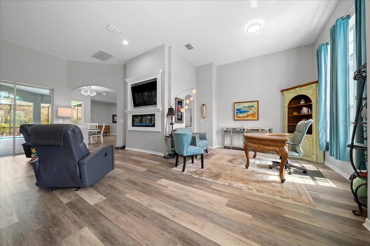 Image 19 of 41 For 11667 Bluebell Drive