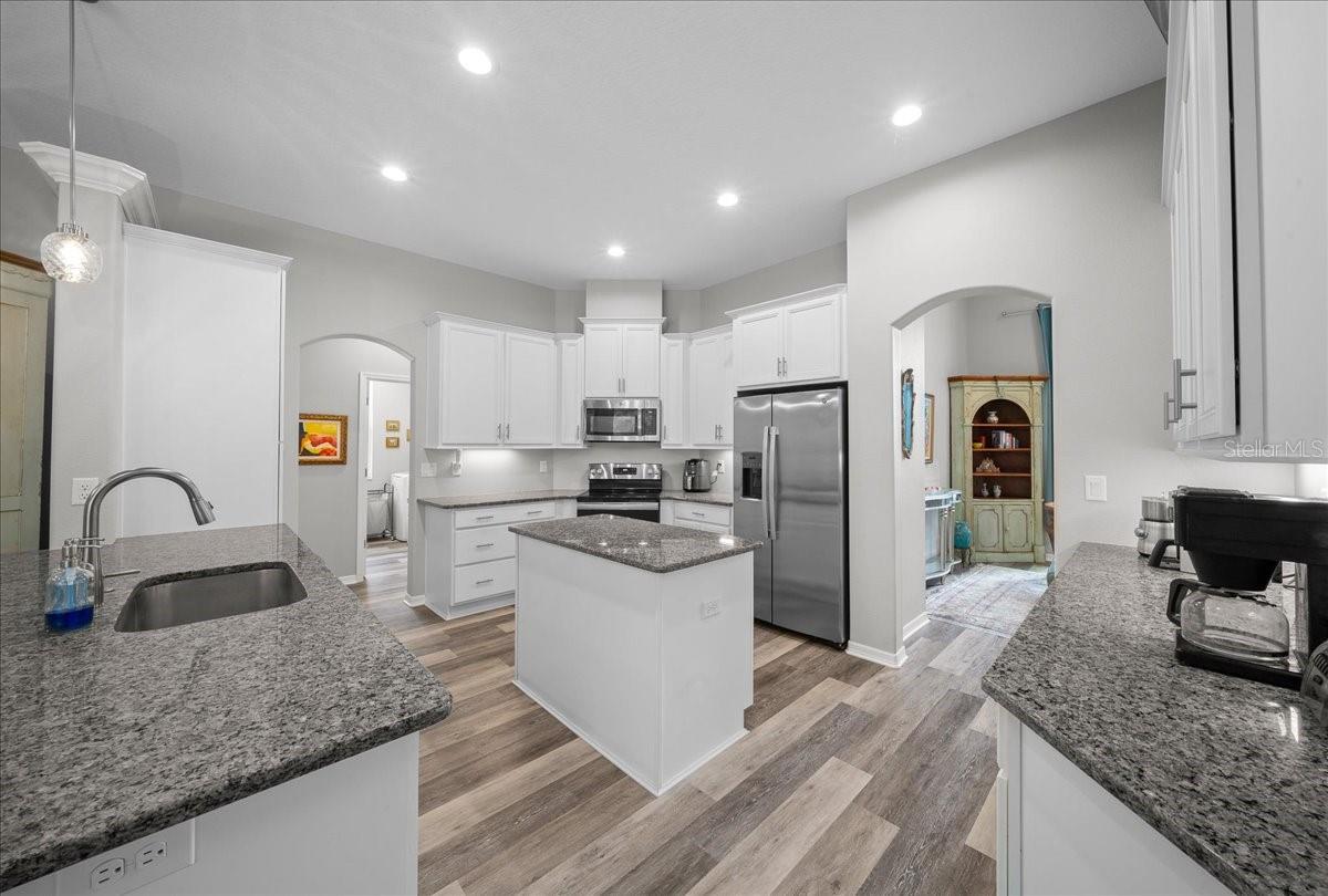 Image 27 of 41 For 11667 Bluebell Drive