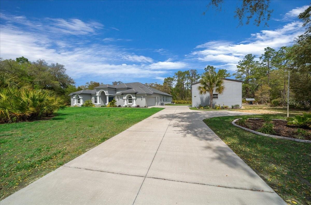 Image 9 of 41 For 11667 Bluebell Drive