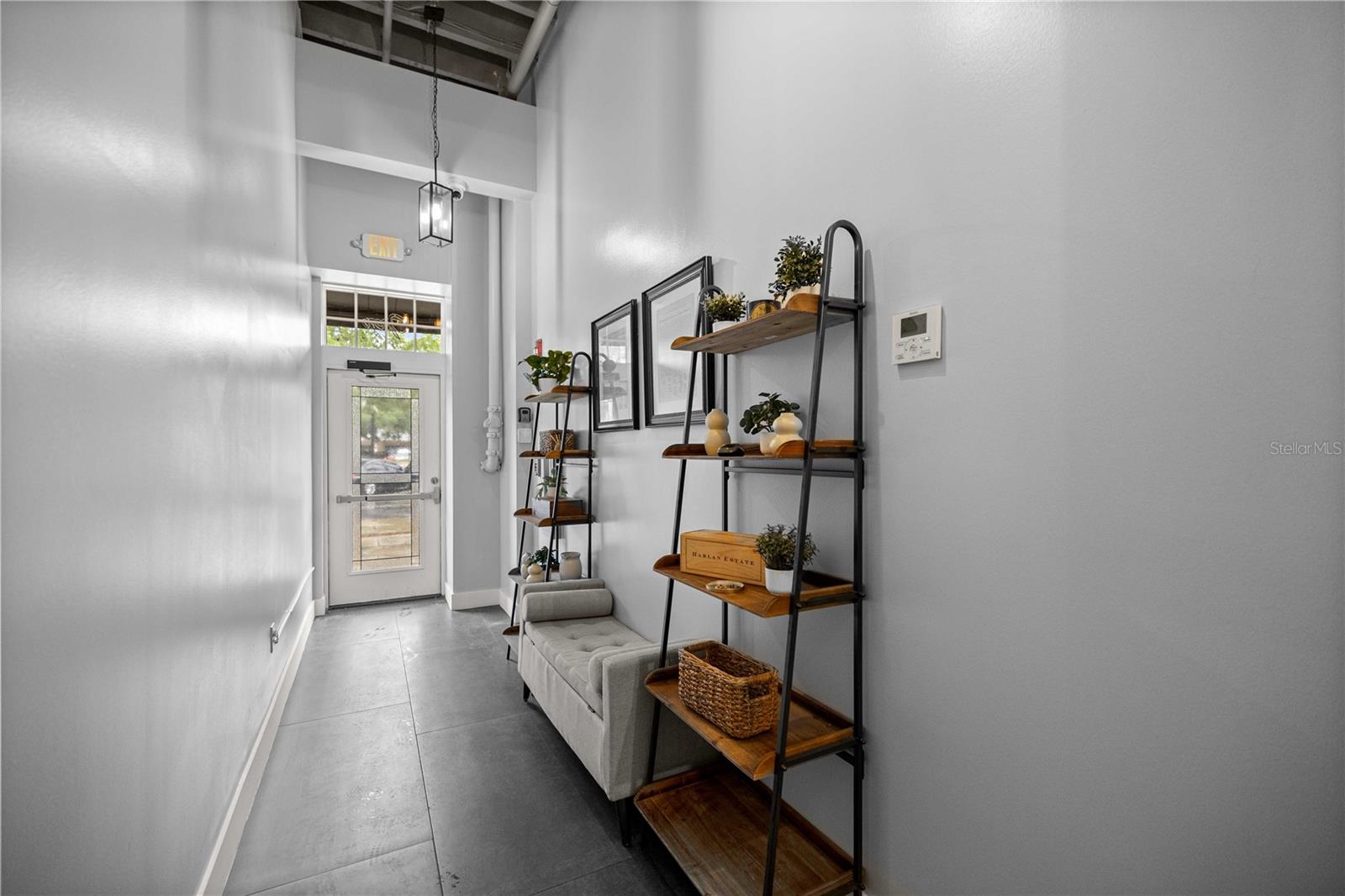 Image 3 of 31 For 18 Magnolia Avenue