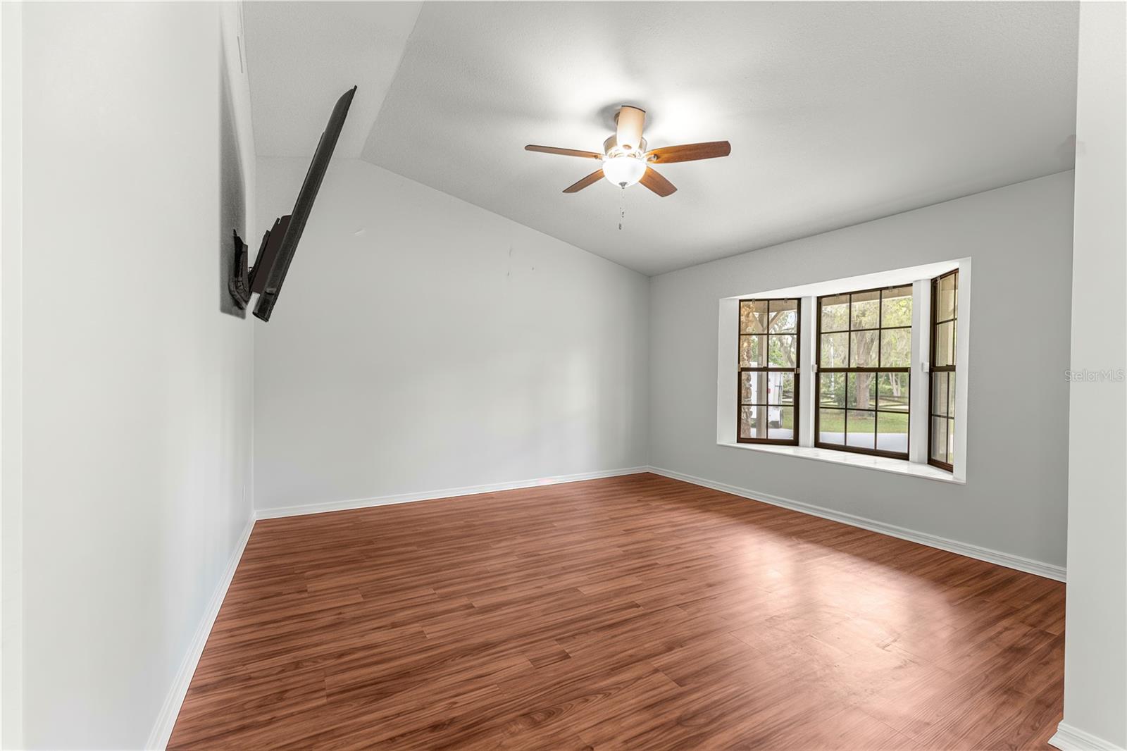 Image 14 of 39 For 4350 46th Street