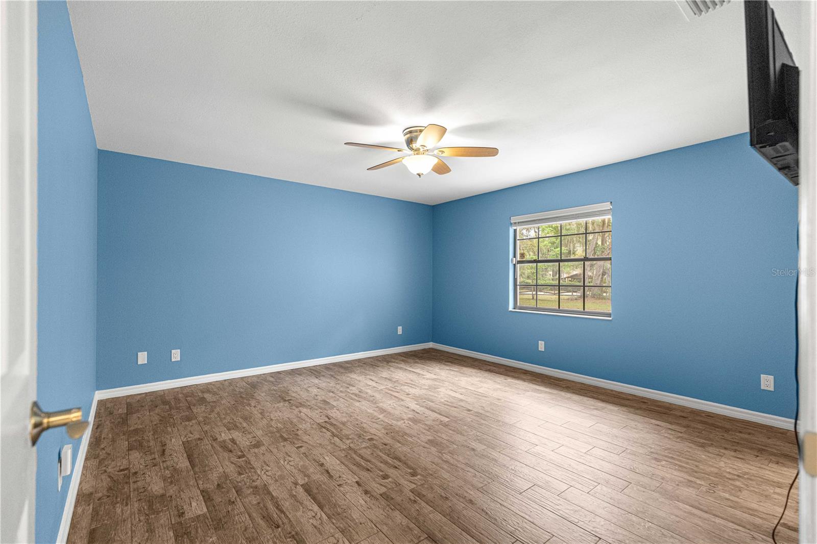 Image 19 of 39 For 4350 46th Street