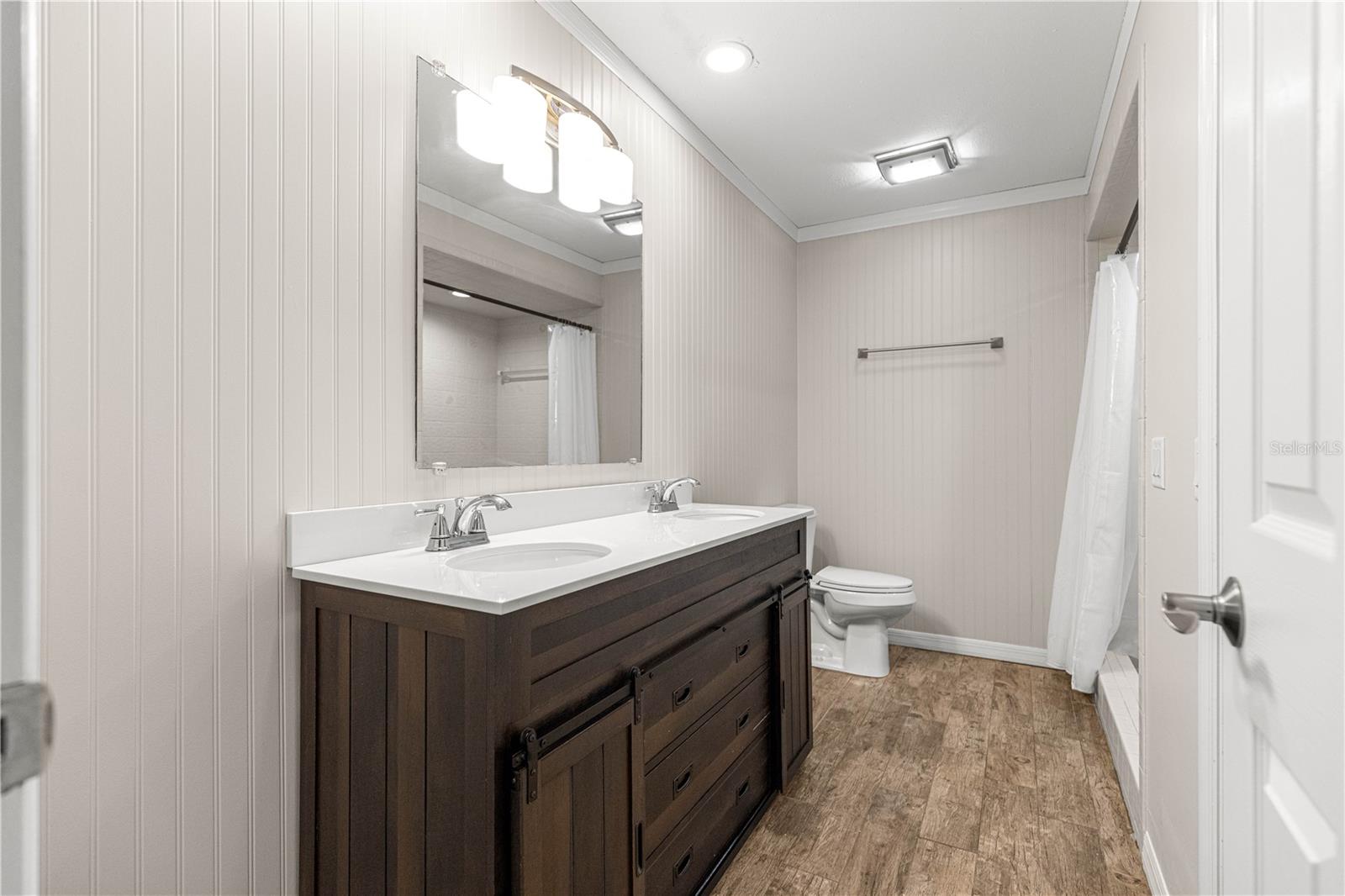 Image 21 of 39 For 4350 46th Street