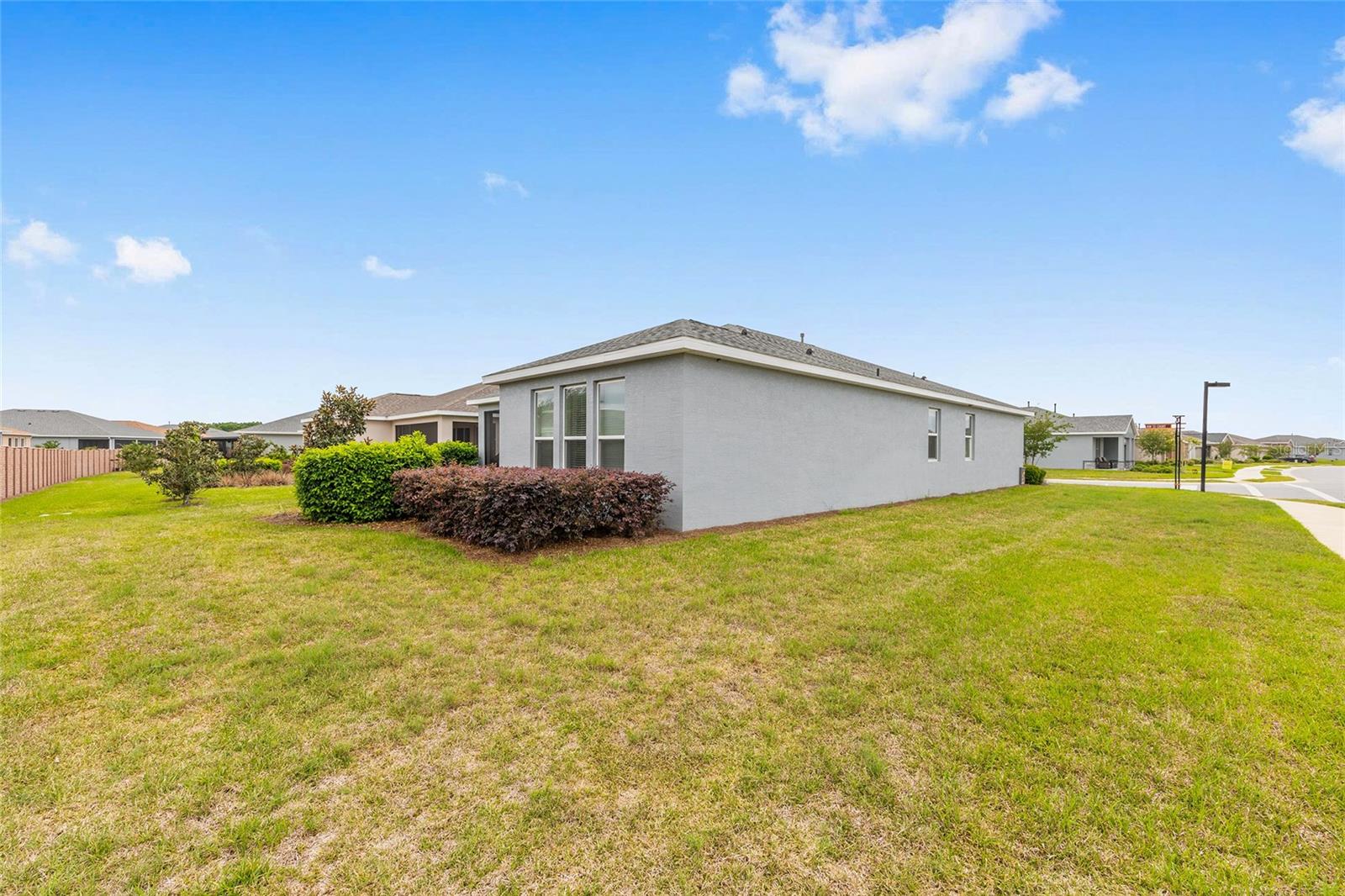 Image 34 of 89 For 4537 53rd Court