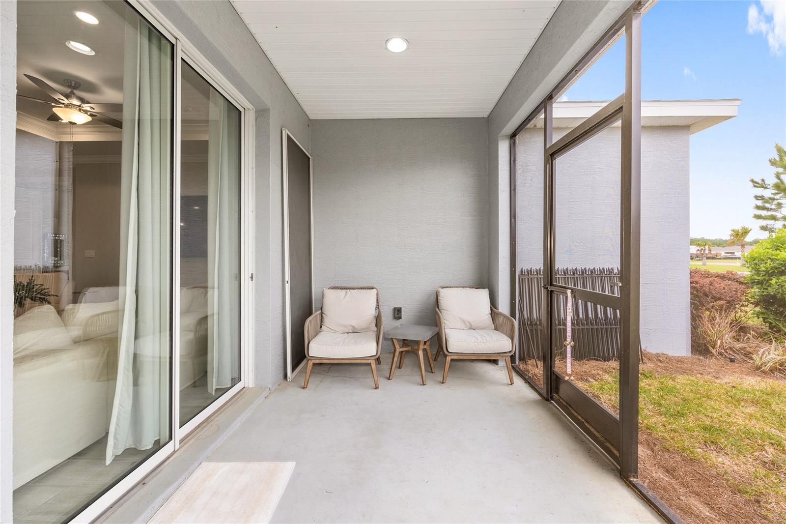 Image 39 of 89 For 4537 53rd Court