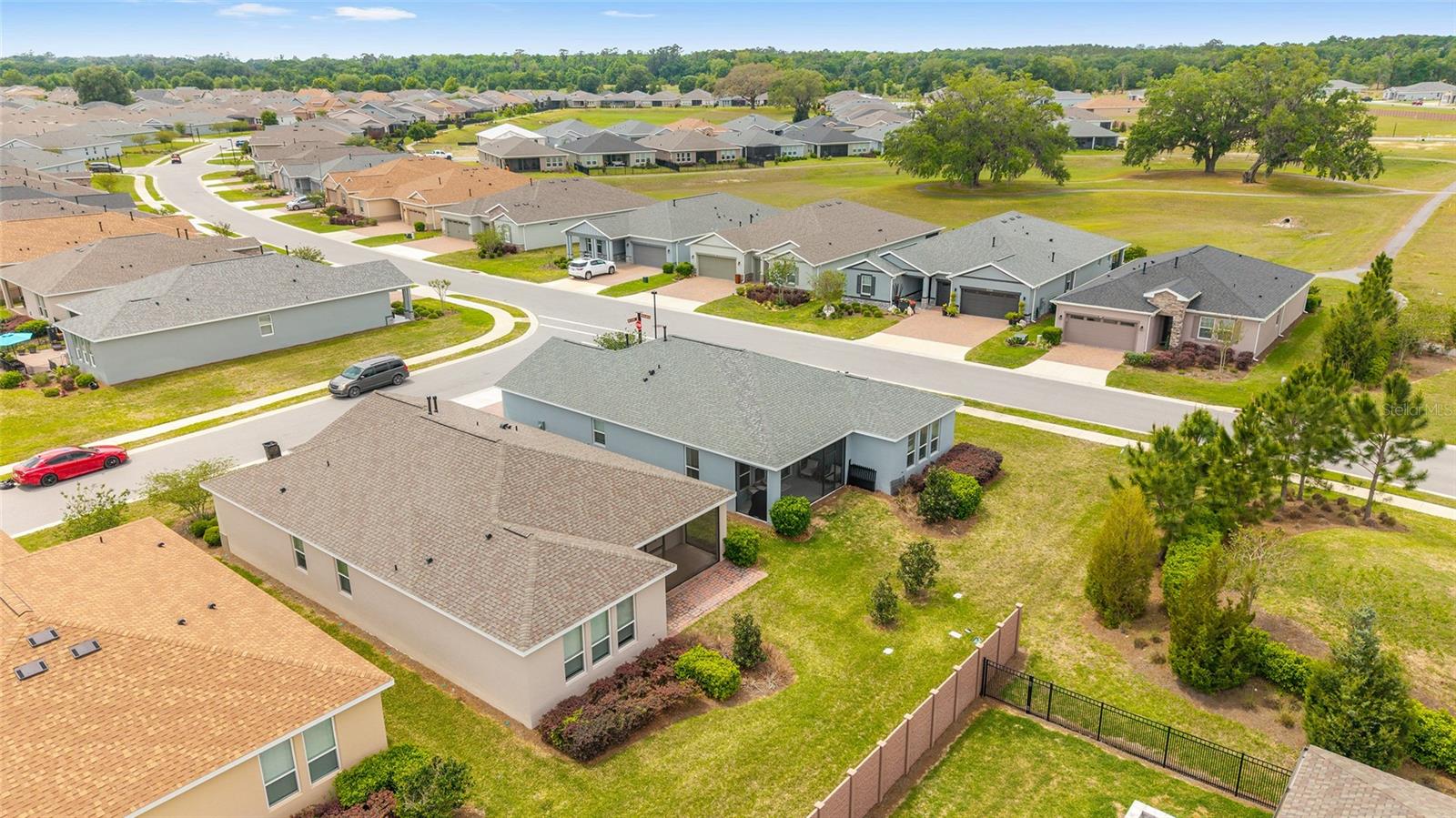 Image 52 of 89 For 4537 53rd Court