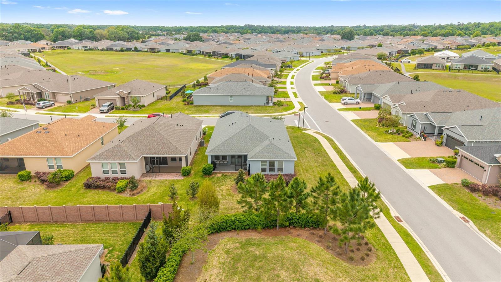 Image 53 of 89 For 4537 53rd Court