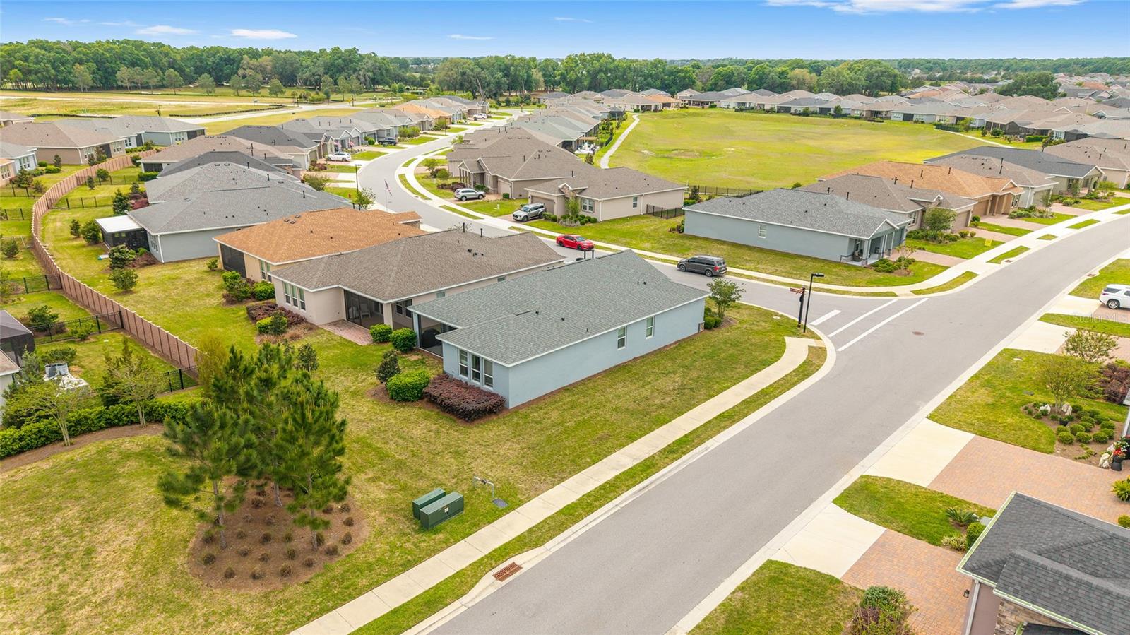 Image 54 of 89 For 4537 53rd Court