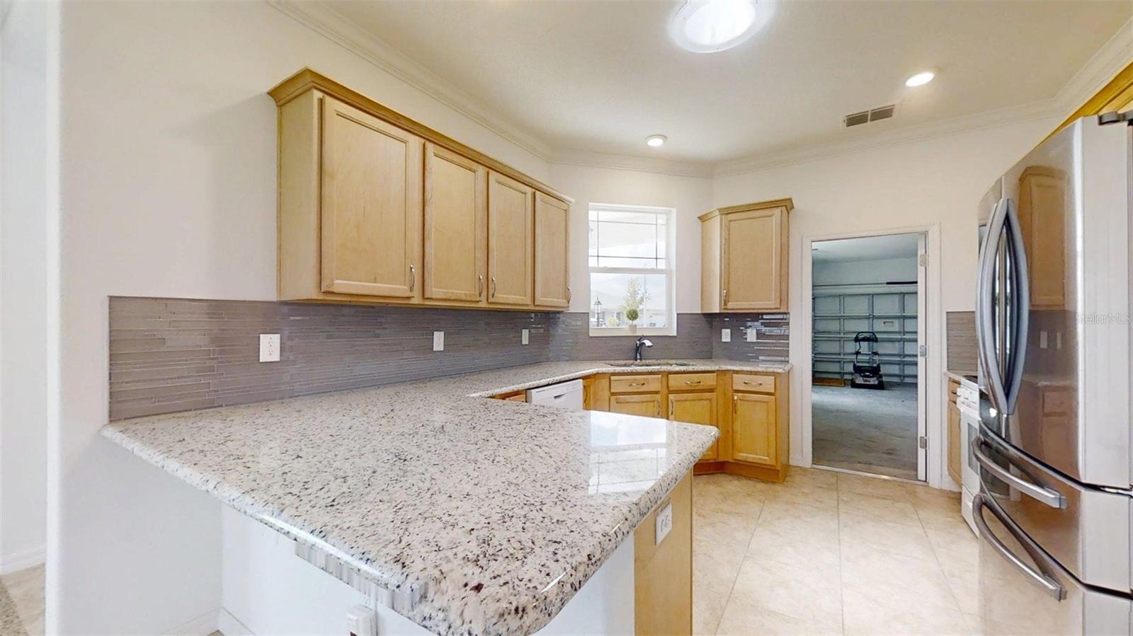 Image 12 of 49 For 7935 89th Terrace