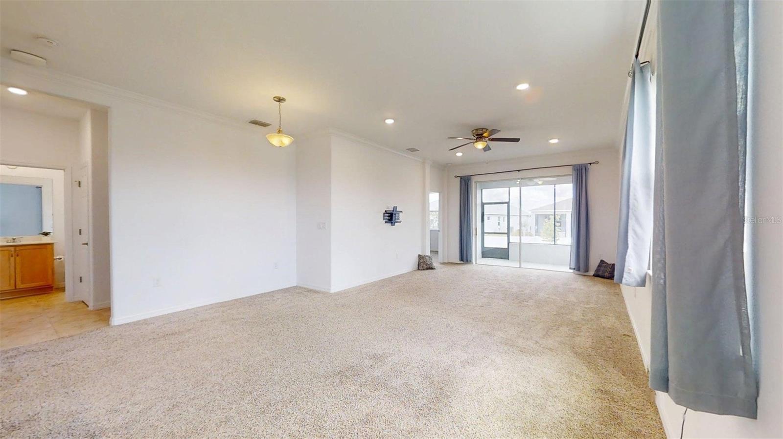 Image 3 of 49 For 7935 89th Terrace