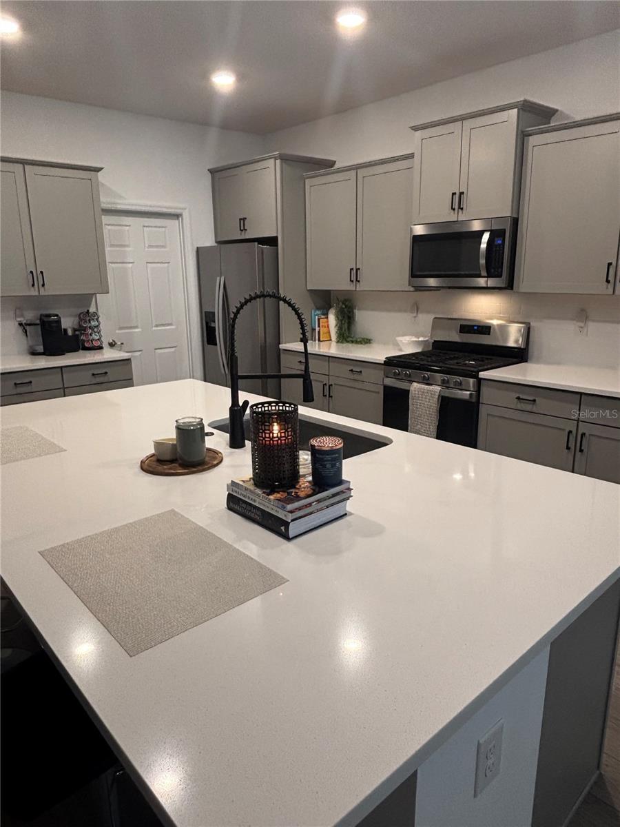 Image 8 of 11 For 6329 75th Avenue Road