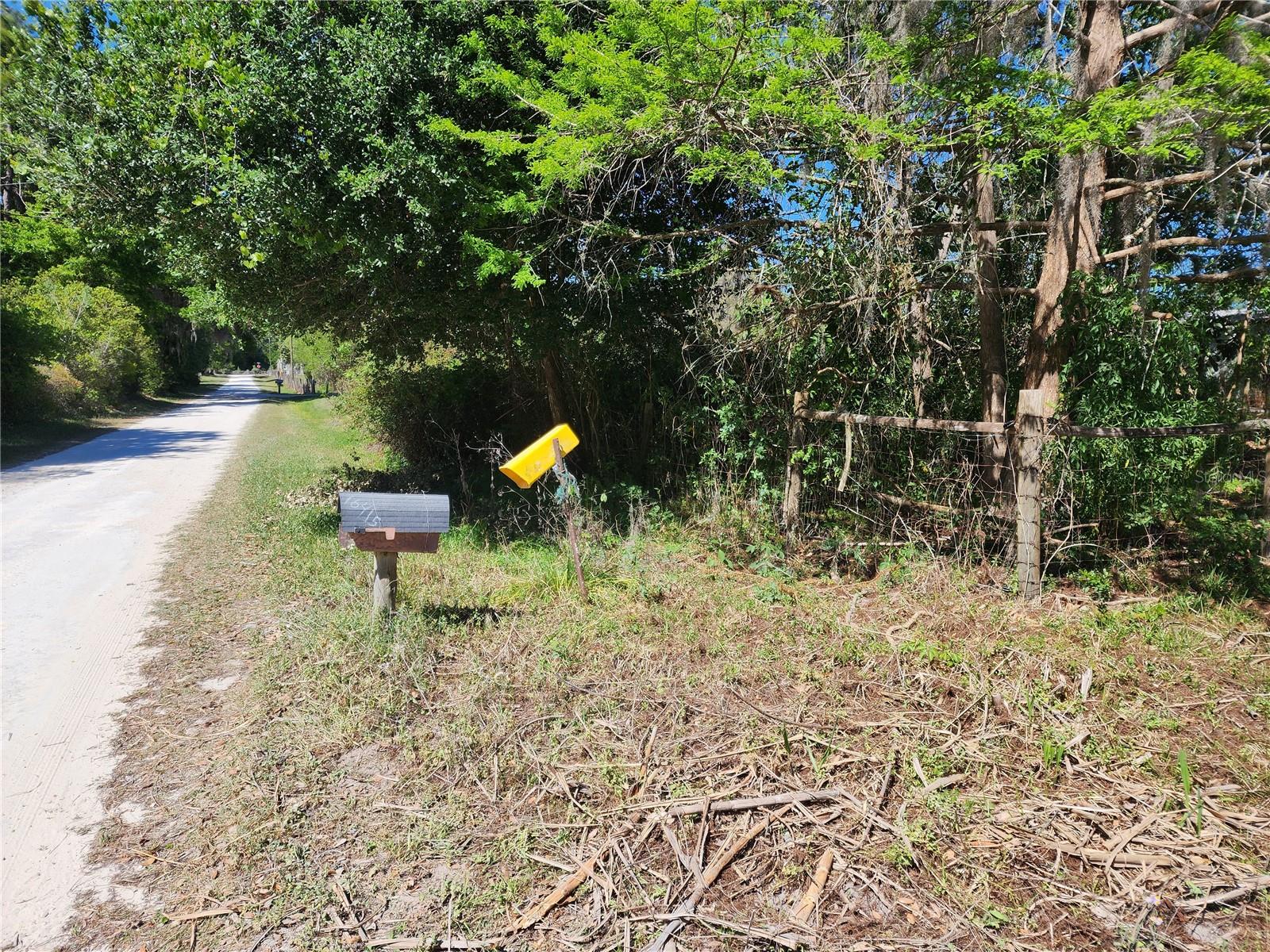 Image 3 of 5 For 16415 210th Terrace