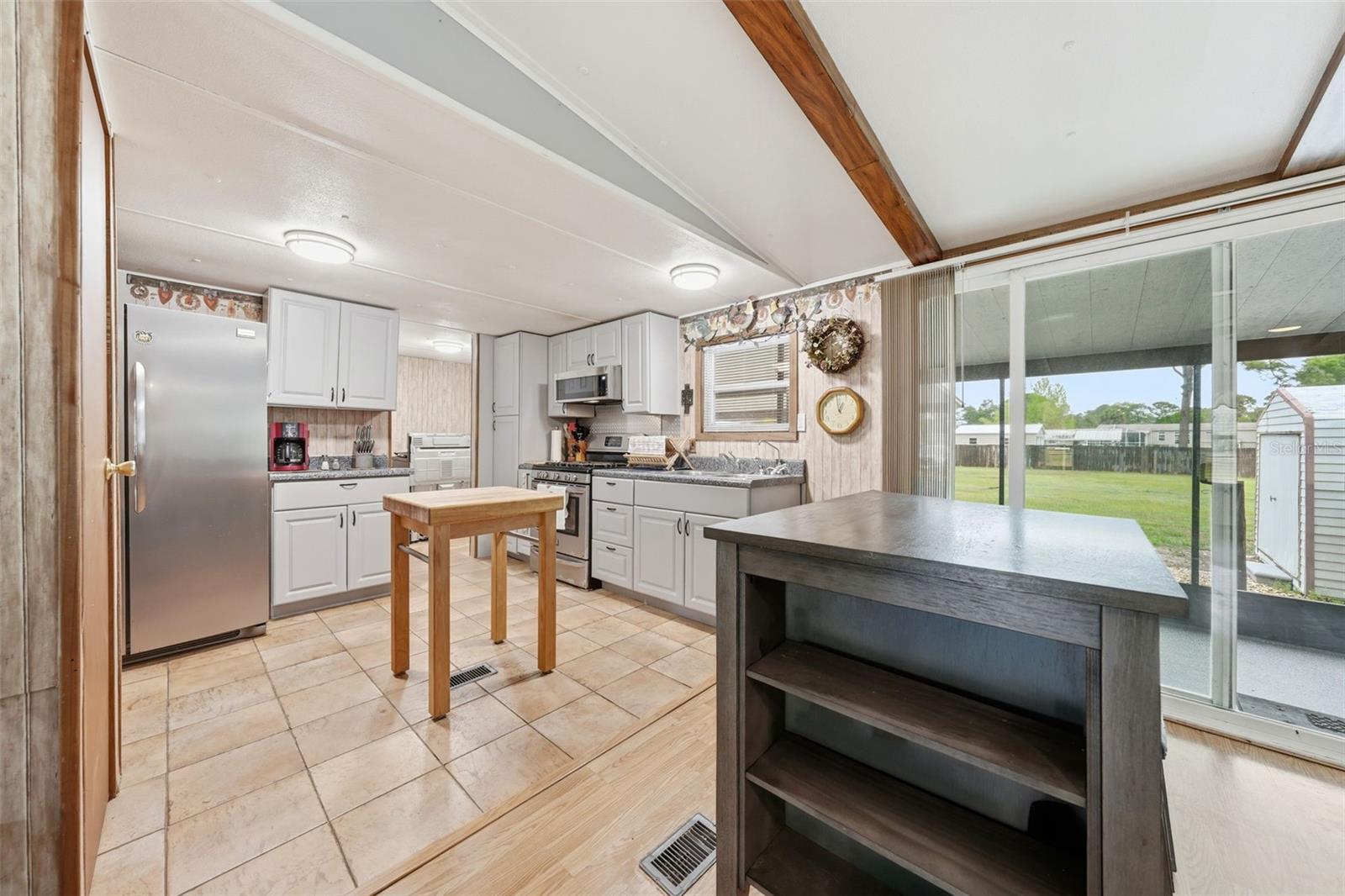 Image 13 of 42 For 7003 Sedan Court