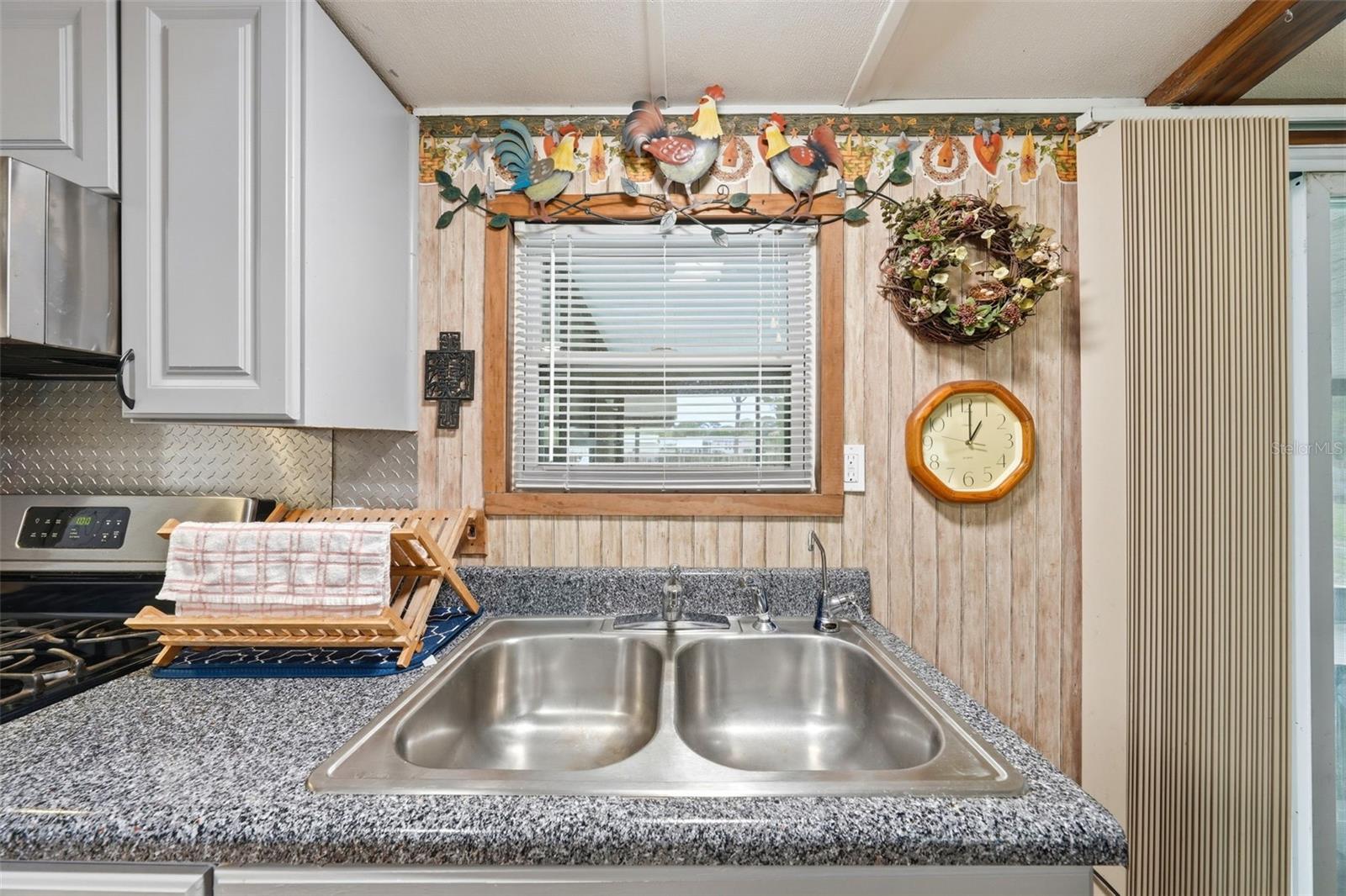 Image 15 of 42 For 7003 Sedan Court