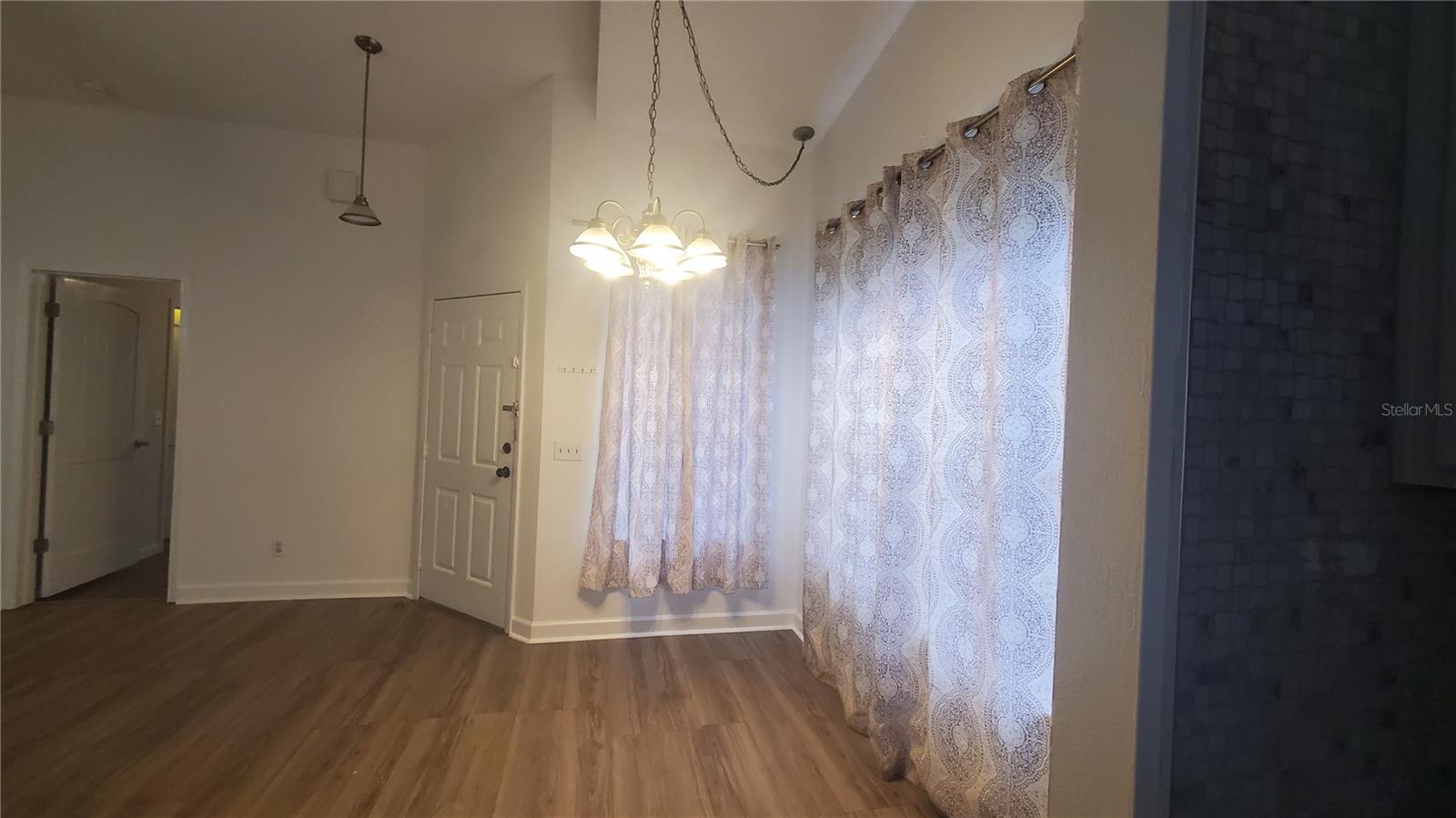 Image 12 of 36 For 1981 Frenzel Drive