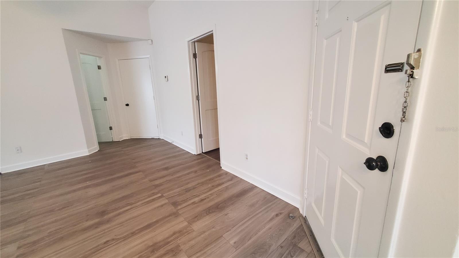 Image 18 of 36 For 1981 Frenzel Drive