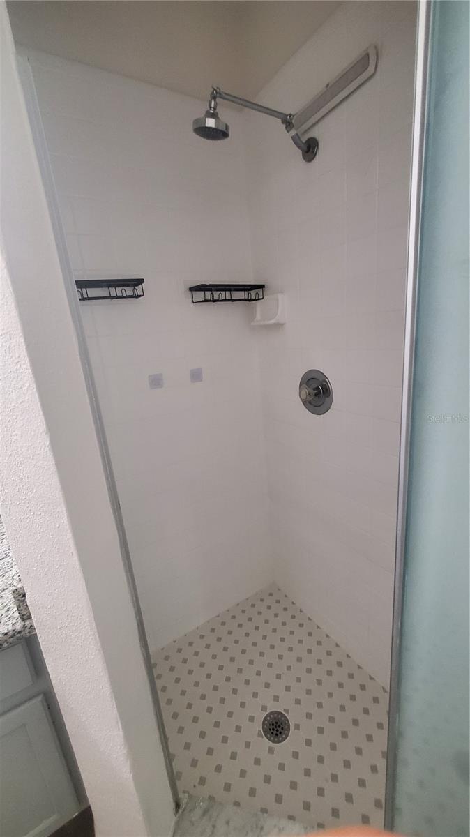 Image 20 of 36 For 1981 Frenzel Drive