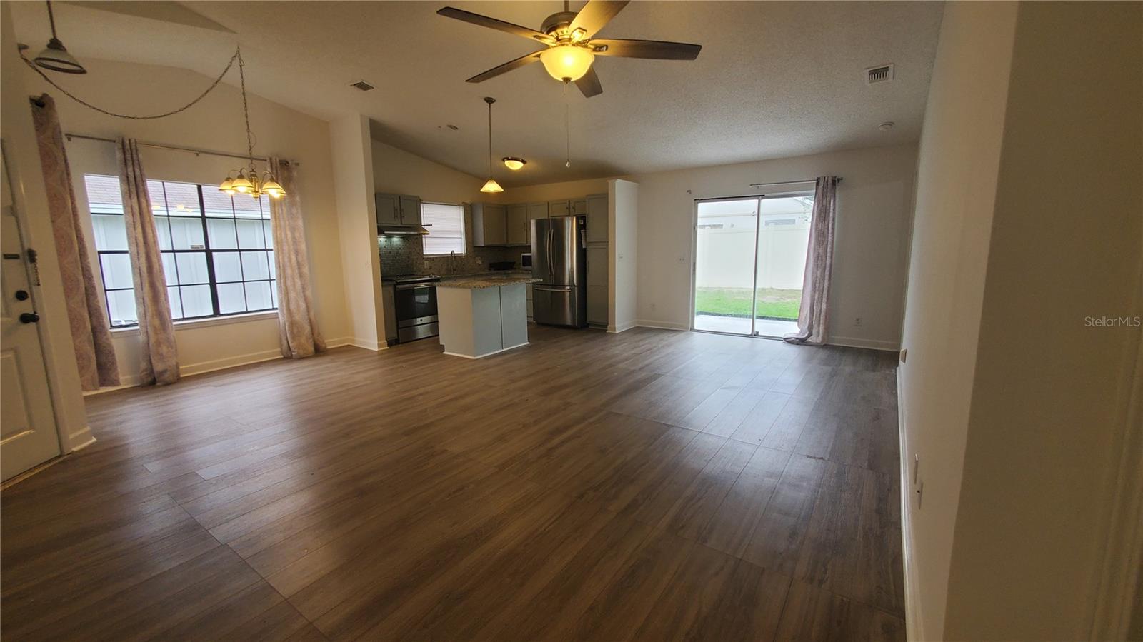 Image 7 of 36 For 1981 Frenzel Drive