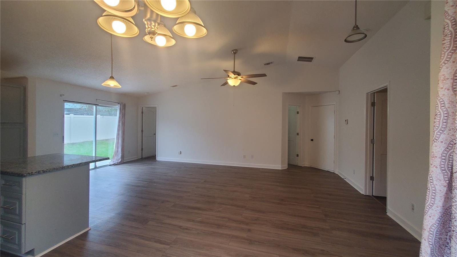 Image 9 of 36 For 1981 Frenzel Drive