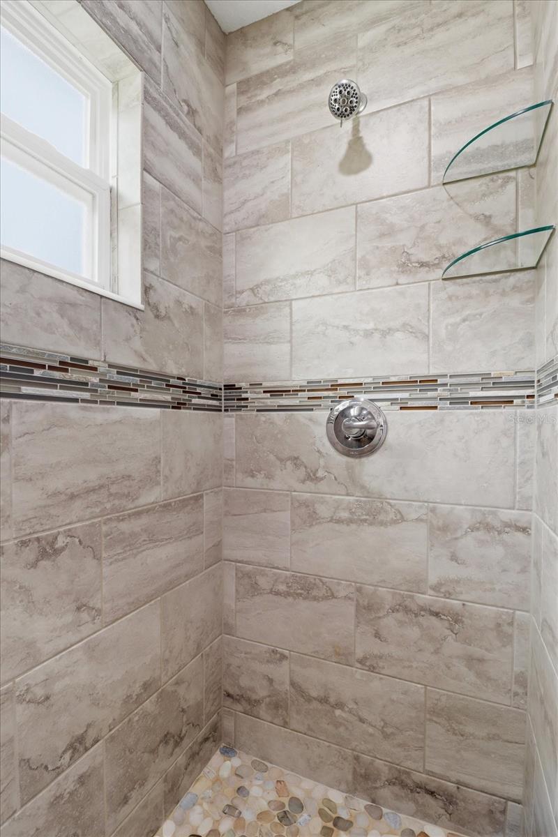 Listing photo id 13 for 8593 Fauci Point