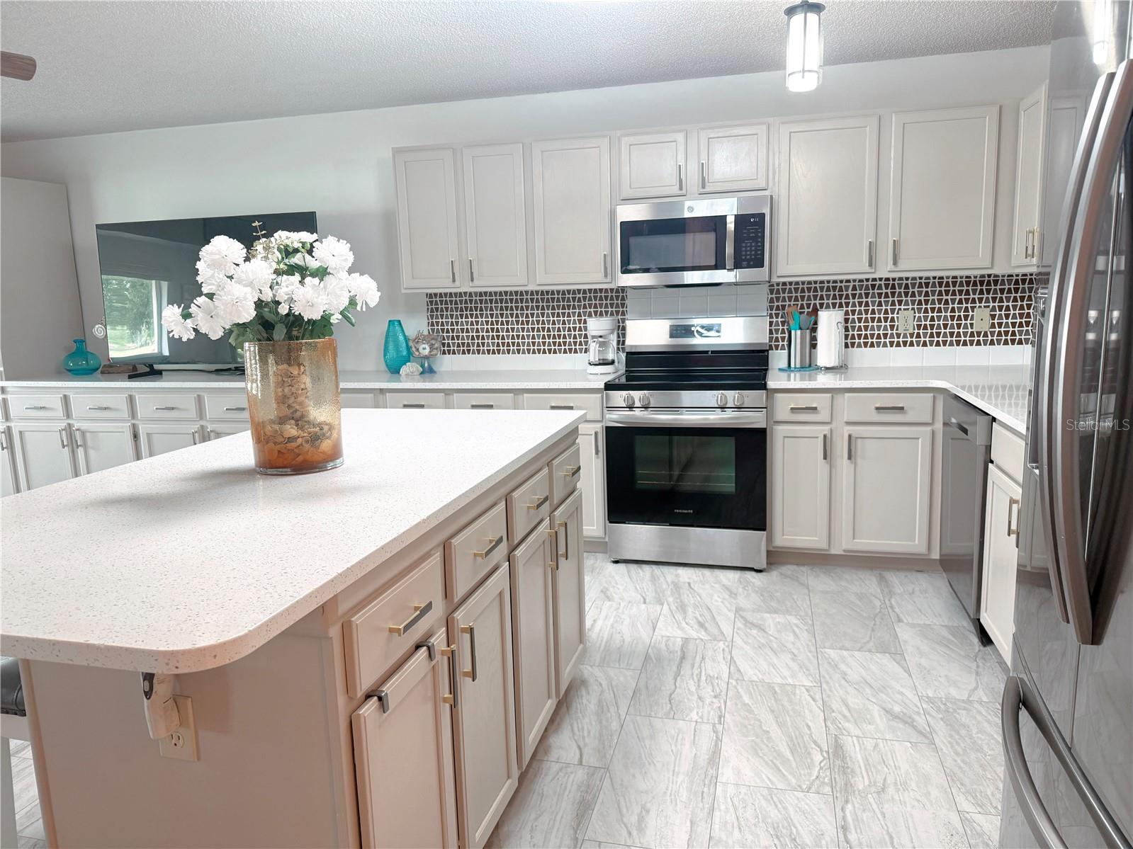 Image 9 of 22 For 9394 97th Lane A