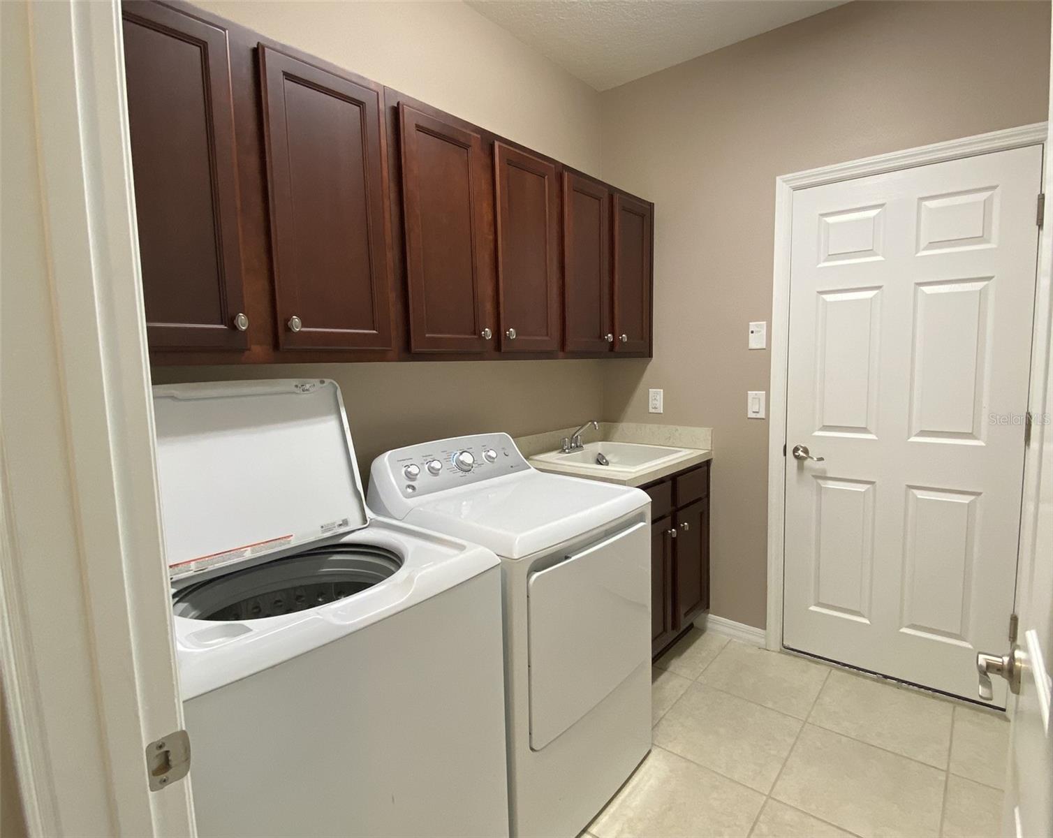 Image 21 of 27 For 3887 46th Terrace