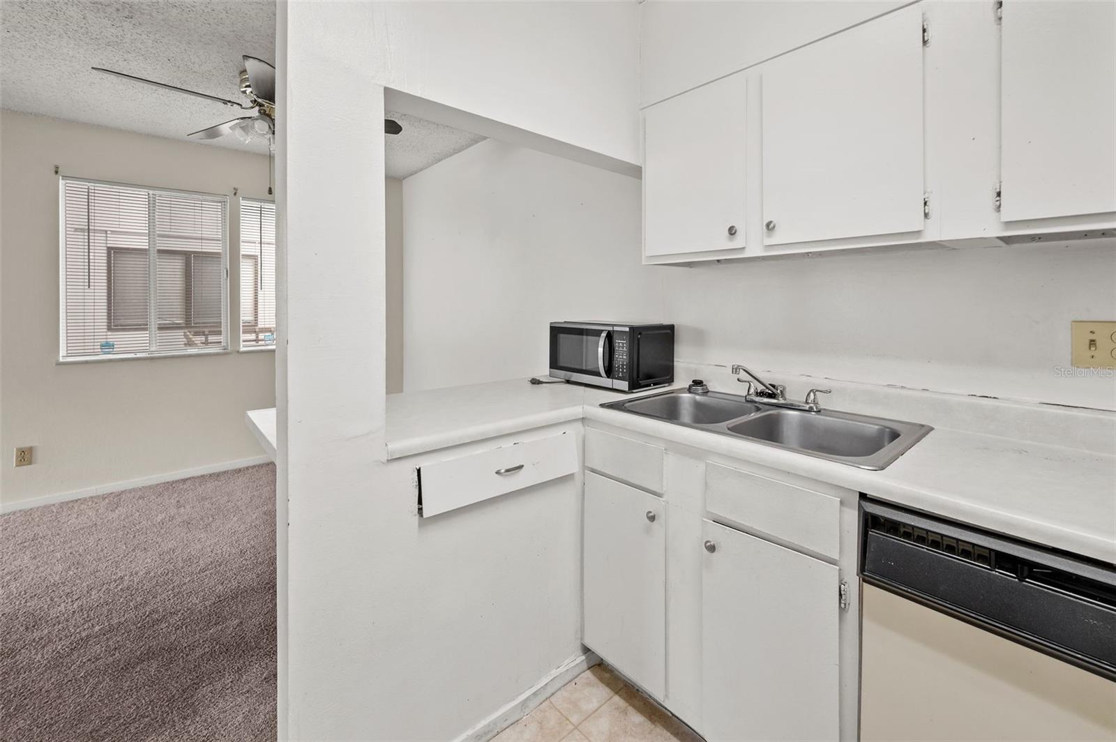 Image 10 of 29 For 6519 Newberry Road 1111