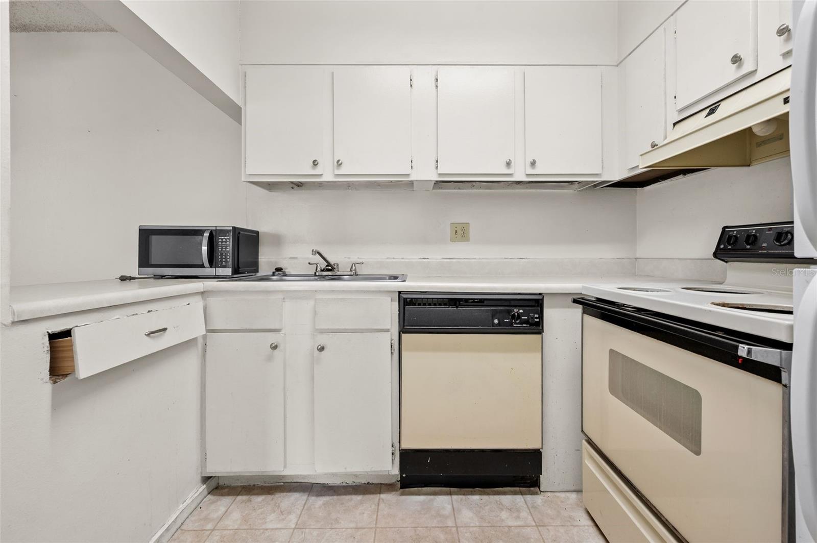 Image 9 of 29 For 6519 Newberry Road 1111