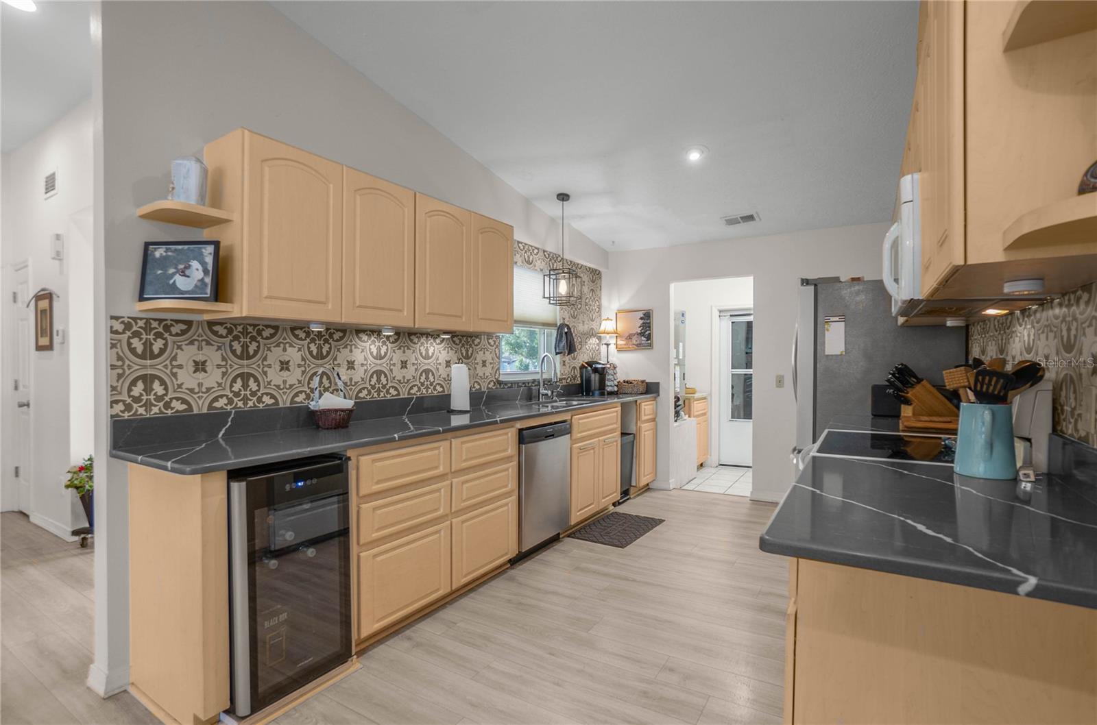 Image 11 of 34 For 3371 Winding Path