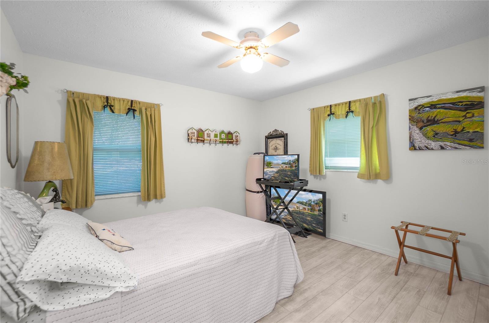 Image 20 of 34 For 3371 Winding Path