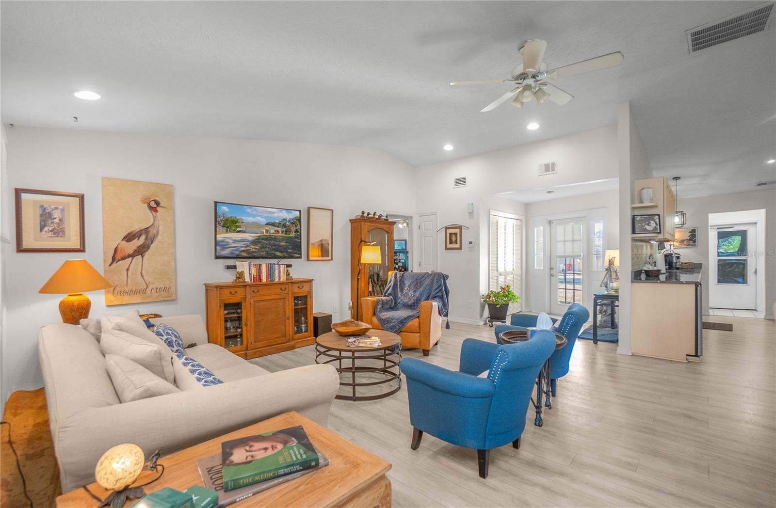 Image 5 of 34 For 3371 Winding Path