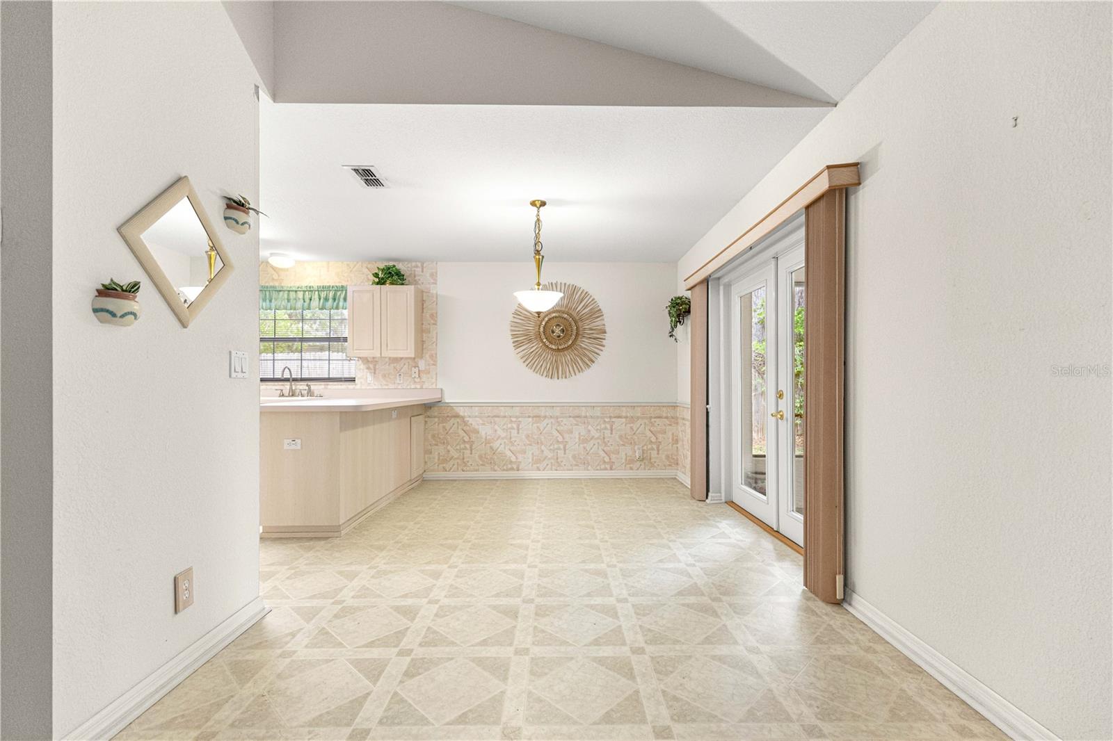 Image 13 of 44 For 4216 32nd Circle