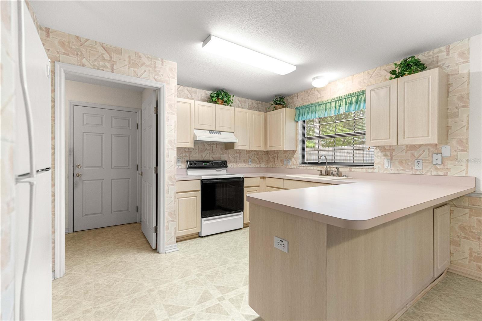 Image 15 of 44 For 4216 32nd Circle