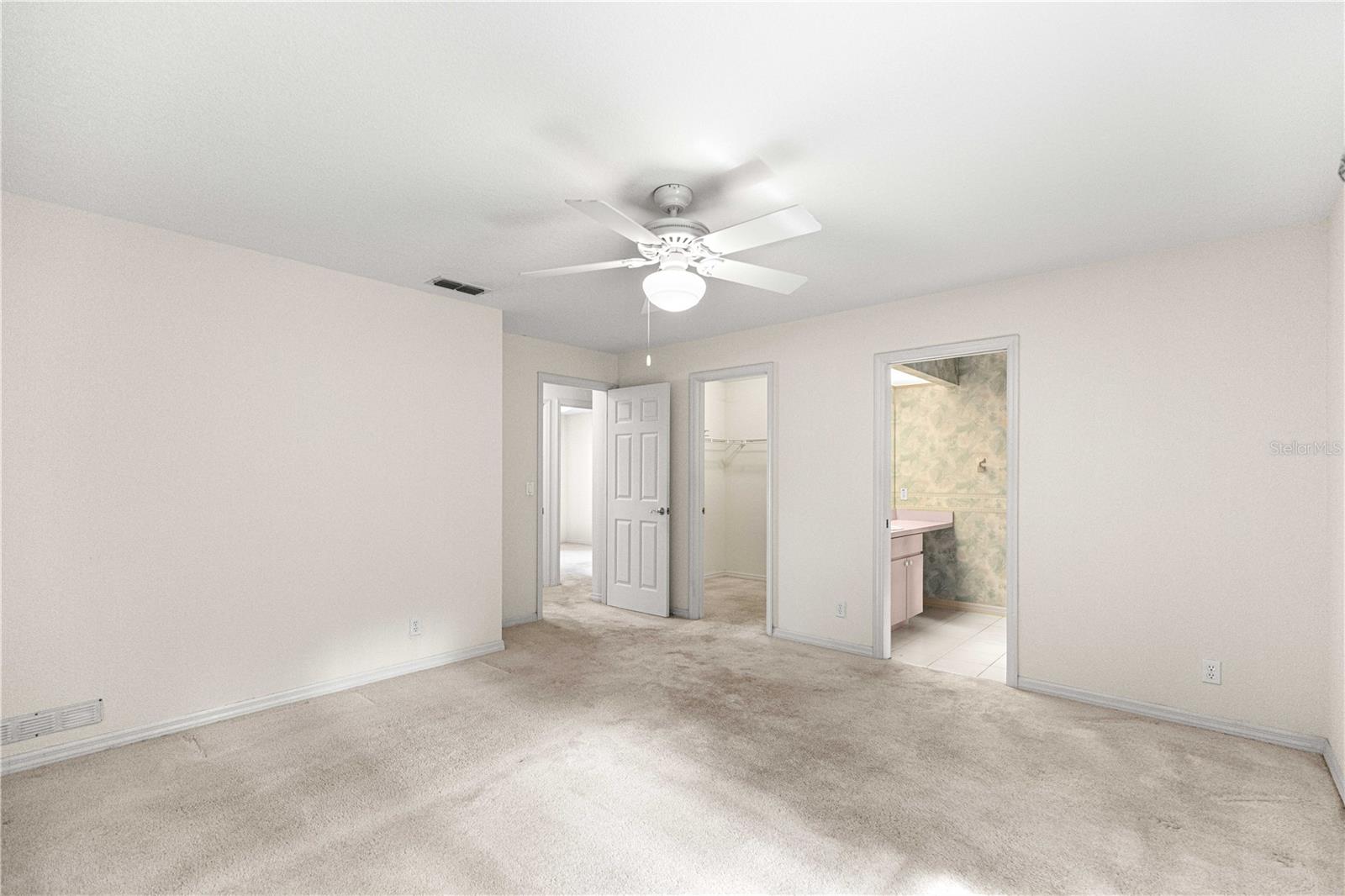 Image 21 of 44 For 4216 32nd Circle