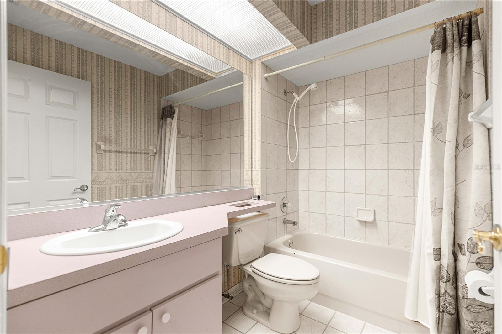 Image 27 of 44 For 4216 32nd Circle