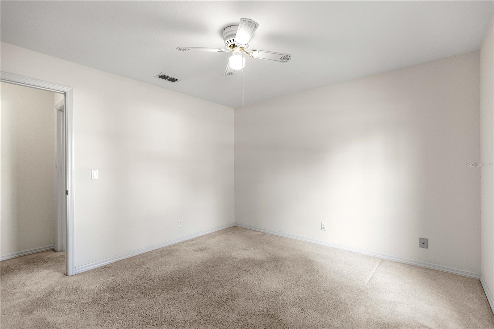 Image 29 of 44 For 4216 32nd Circle