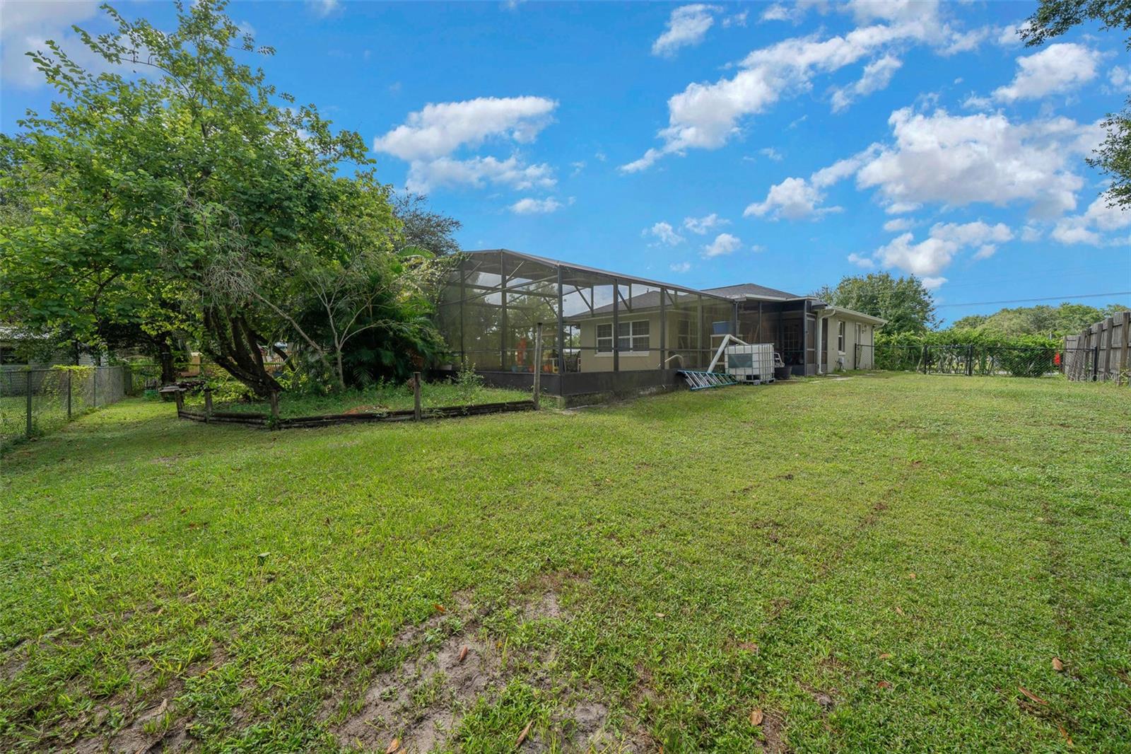 Image 20 of 37 For 115 Helen Drive