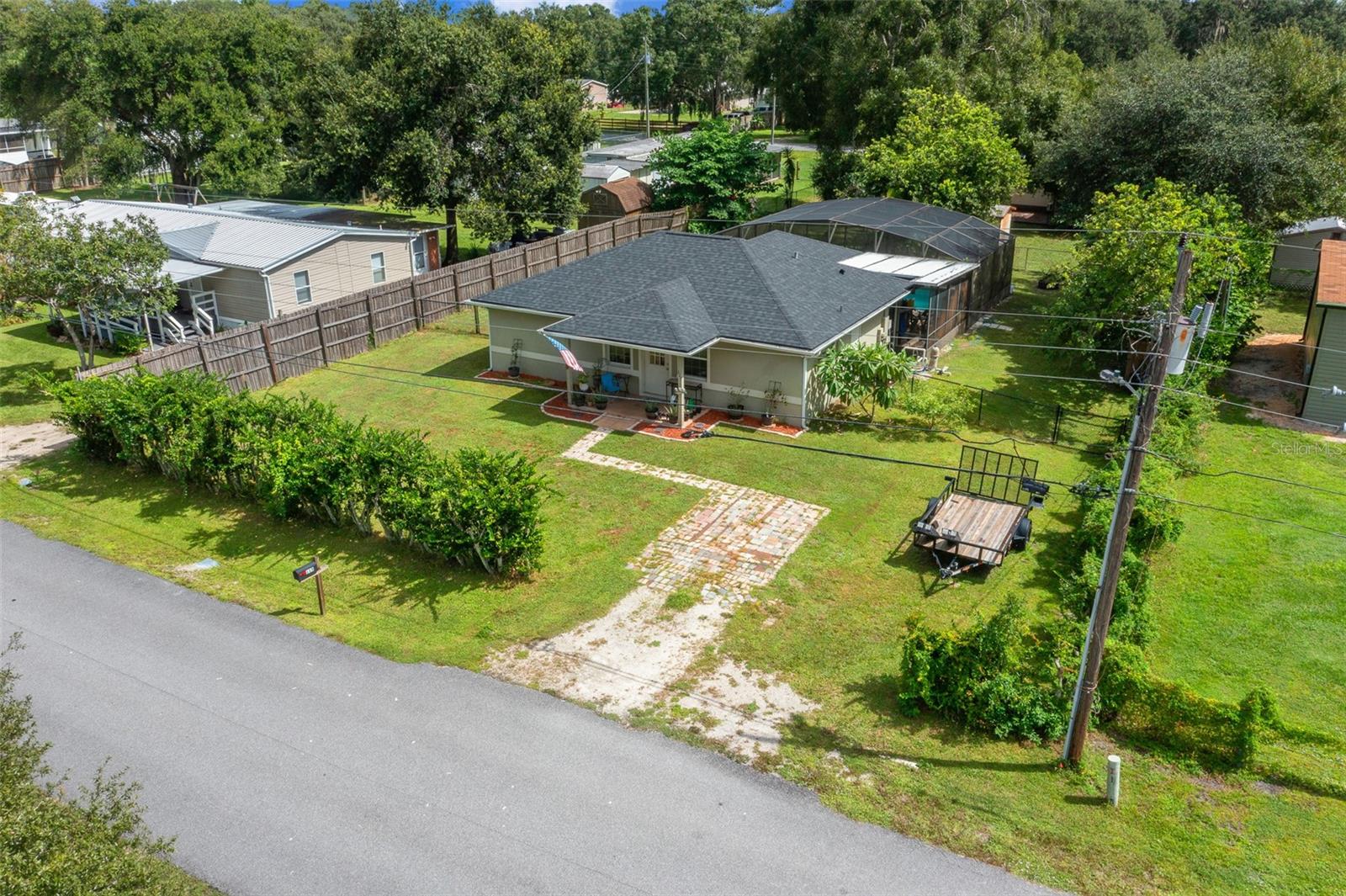 Image 32 of 37 For 115 Helen Drive