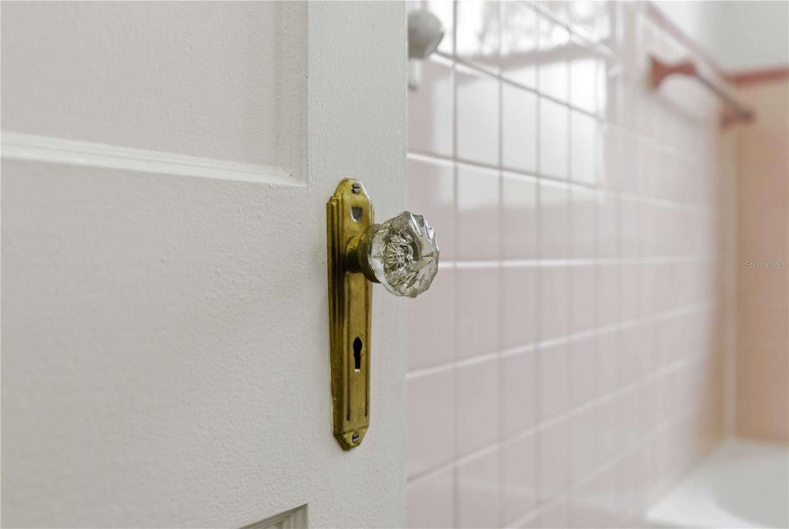 Image 14 of 40 For 923 2nd Street