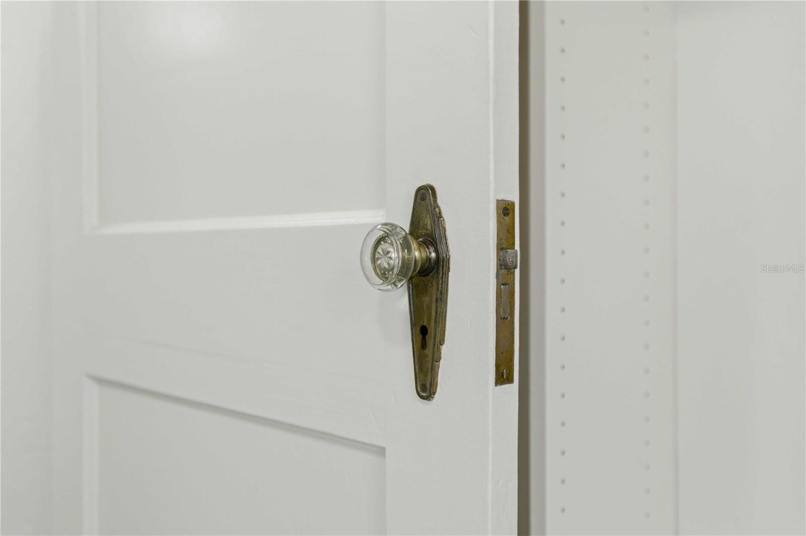 Image 15 of 40 For 923 2nd Street